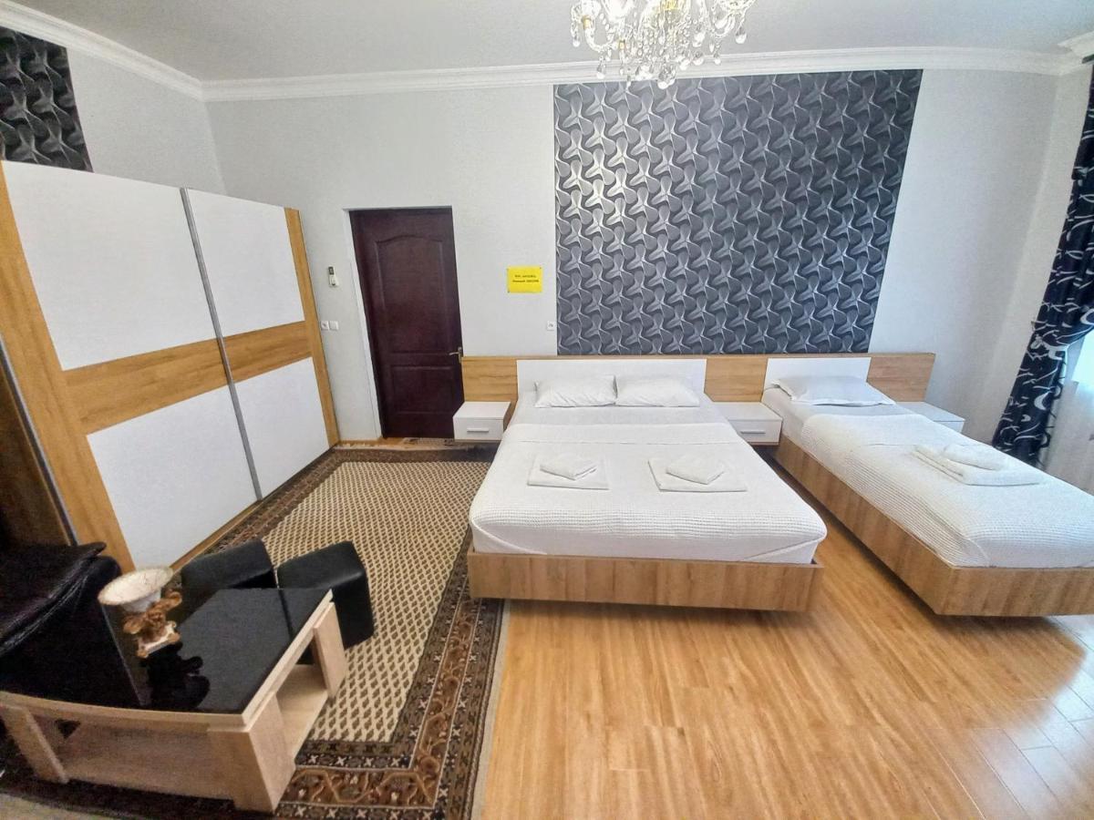 Aparthotel Rioni Кутаиси Екстериор снимка