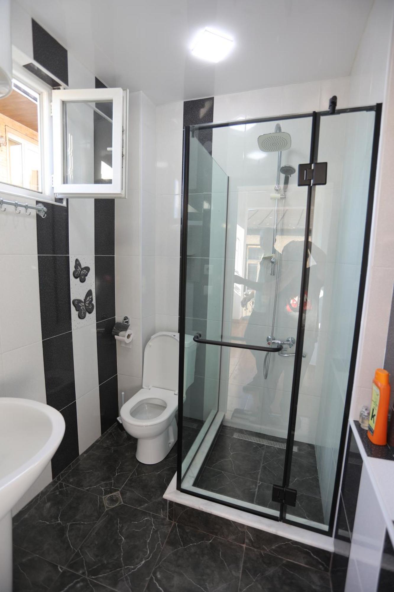 Aparthotel Rioni Кутаиси Екстериор снимка